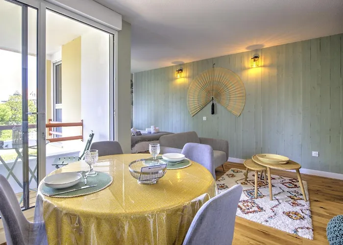 Brousse Brise - A Deux Pas De La アパート *